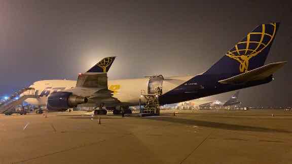Atlas Air donates transport for PPE in New York