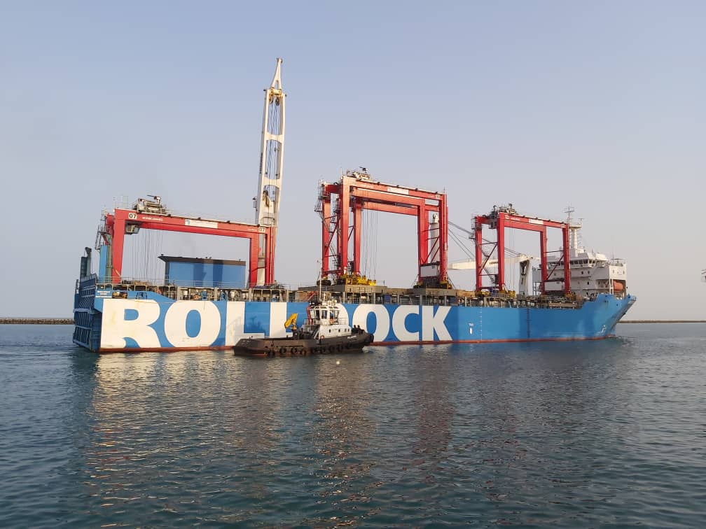 Four new gantry cranes for Conakry