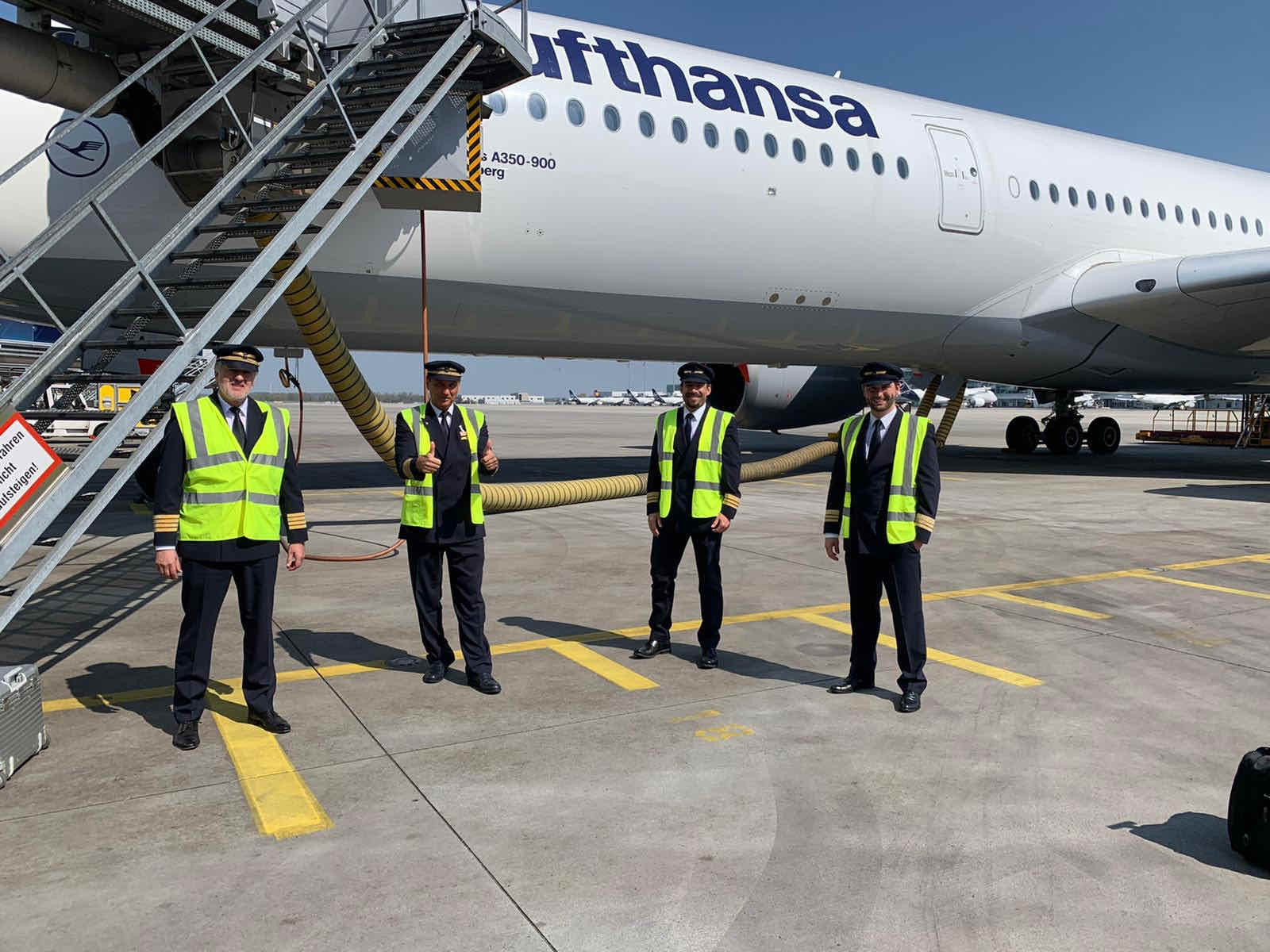 Lufthansa A350s carry PPE cargo to Munich from China