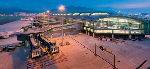 Double-digit Growth in April’s freighter movements at Hong Kong airport