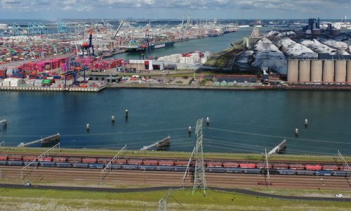 EU awards nearly €25m in funding to ‘green port project’ Rotterdam