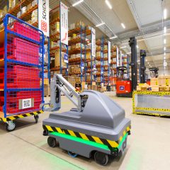 DB Schenker switches on its first logistics robot in the Czech Republic