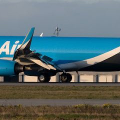 Amazon buys eleven B767s for conversion to freighters