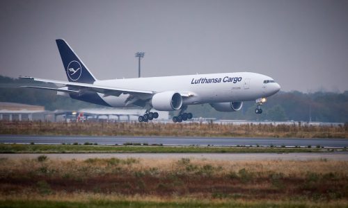 Lufthansa Cargo and Compensaid enable CO2-neutral cargo flights