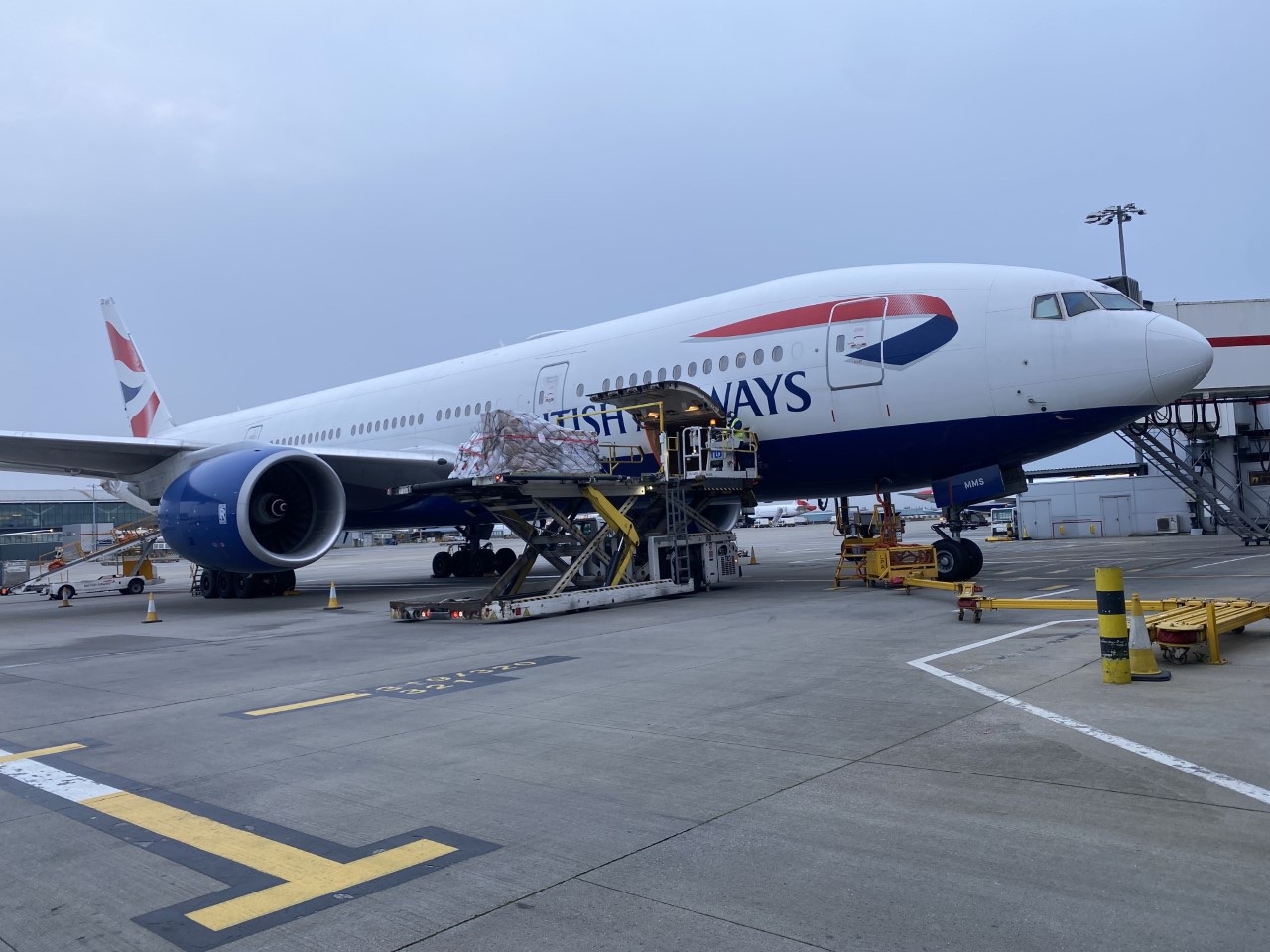 iag-cargo-s-b777-freight-only-flight-sets-new-kenya-record-rogistics