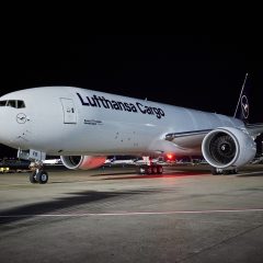 DB Schenker, Lufthansa Cargo and Nokia join forces on CO2-neutral airfreight