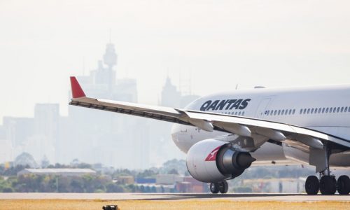 Qantas to convert two A330s into freighters